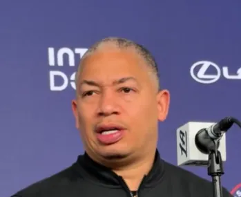 世界杯客户端安装说明-卢：下场打开拓者是我们赛季最重要一战，球员们准备好了